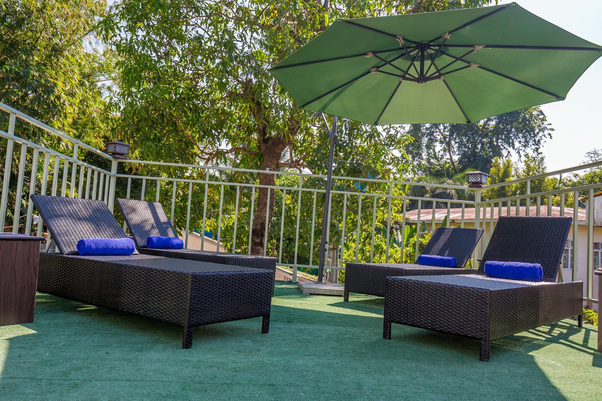 Sky View Hotel Янгон Екстериор снимка